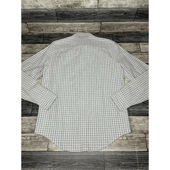Abercrombie & Fitch Gray Plaid Button Up - Picture 6 of 6